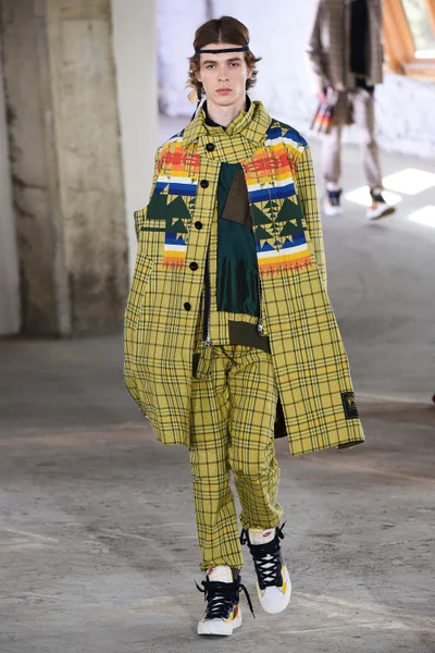 Look 45